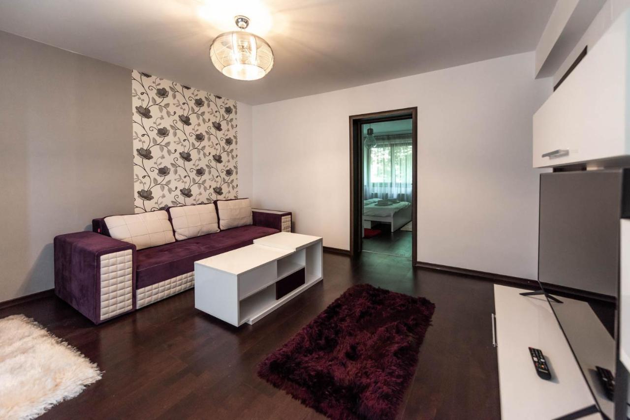 La Nueve Suite Braşov Exteriör bild