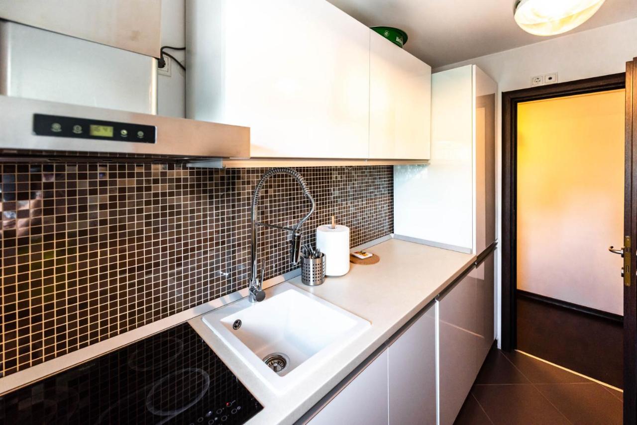La Nueve Suite Braşov Exteriör bild