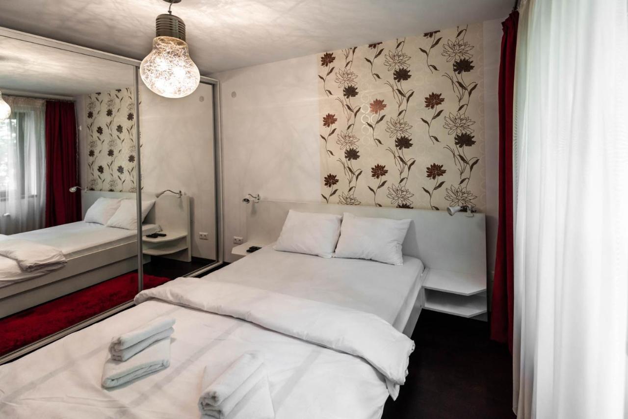 La Nueve Suite Braşov Exteriör bild