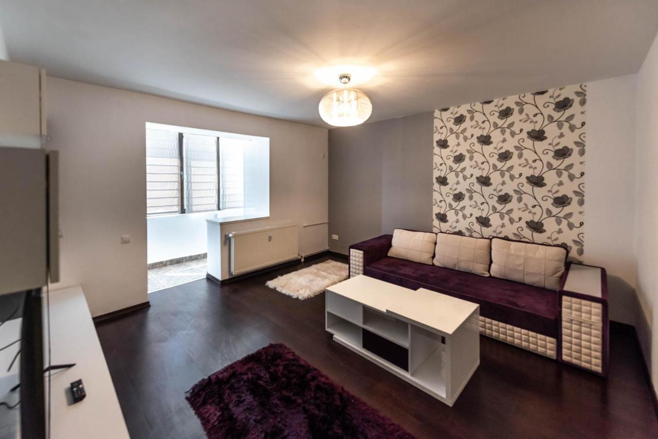 La Nueve Suite Braşov Exteriör bild